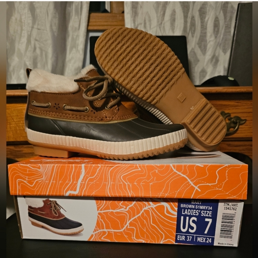 Jambu Brown and Black Winter Boots